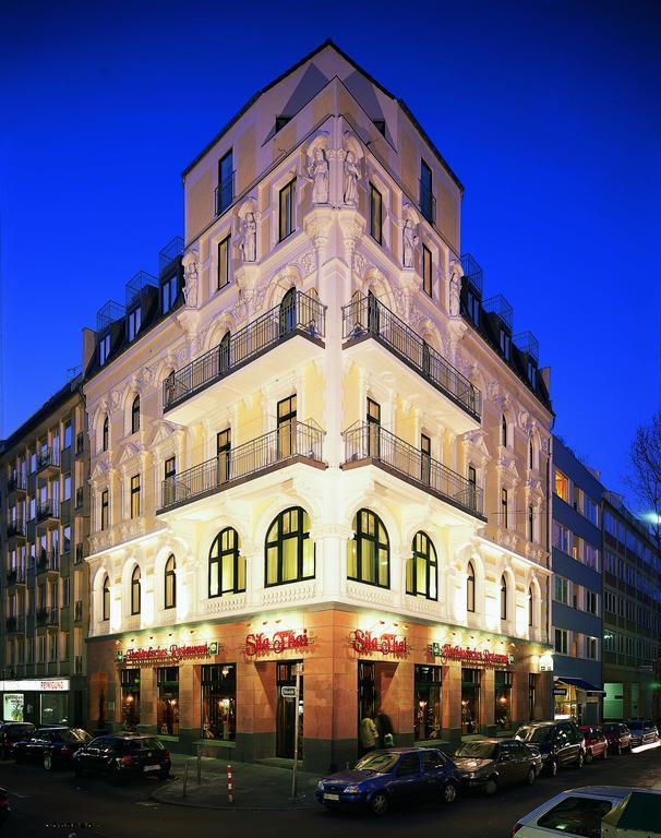 Burns Art Hotel Dusseldorf Ngoại thất bức ảnh